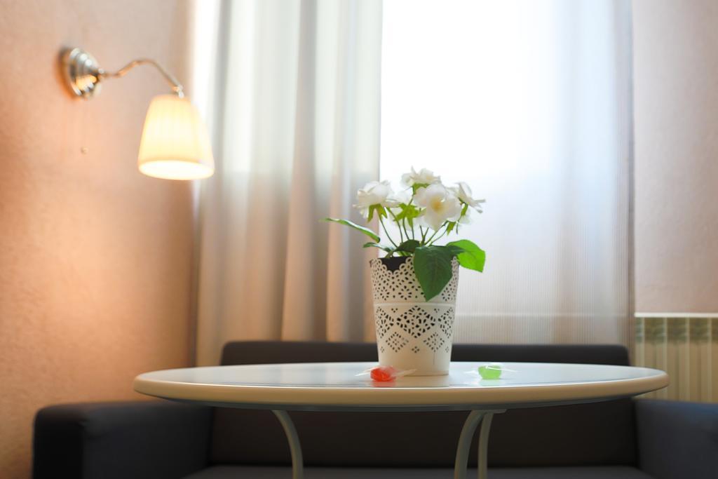 Artmotel & Bistro Haţeg Chambre photo