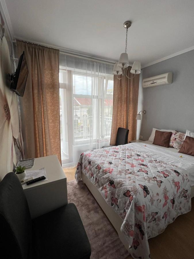 Artmotel & Bistro Haţeg Extérieur photo